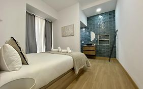 Pinzon Studios & Penthouse